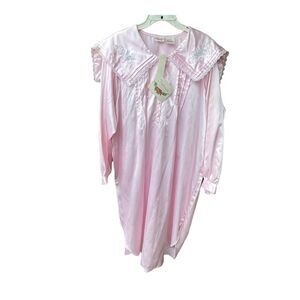 Vintage NWT Intimate Moods size 2X Satin embroidered beaded nightgown.